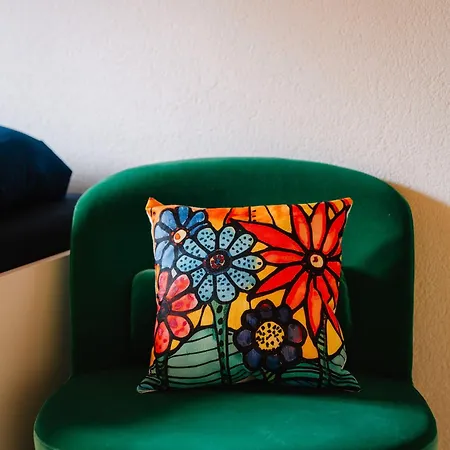 Bergoase In See- Und Bergnaehe, 6 Gaeste, Praktisch, Mit Balkon 아파트 슈피츠