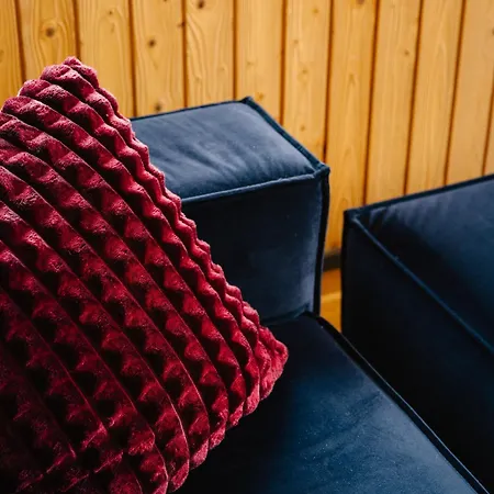 Bergoase In See- Und Bergnaehe, 6 Gaeste, Praktisch, Mit Balkon 아파트 슈피츠