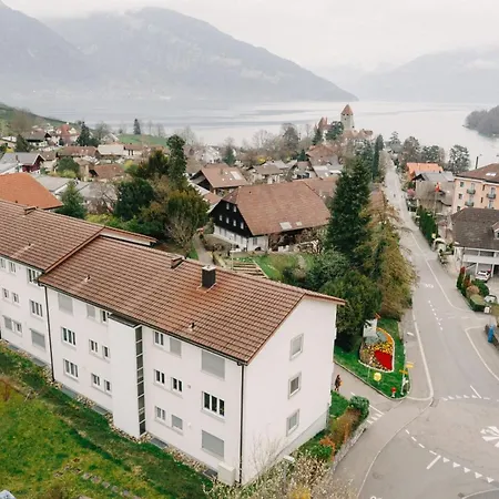 Bergoase In See- Und Bergnaehe, 6 Gaeste, Praktisch, Mit Balkon