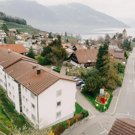 Bergoase In See- Und Bergnaehe, 6 Gaeste, Praktisch, Mit Balkon Apartamento Spiez