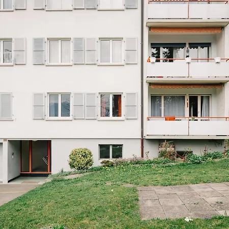 Bergoase In See- Und Bergnaehe, 6 Gaeste, Praktisch, Mit Balkon Apartamento Spiez