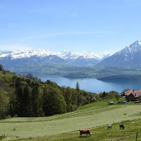 Bergoase In See- Und Bergnaehe, 6 Gaeste, Praktisch, Mit Balkon Appartement