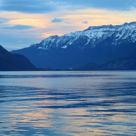 Bergoase In See- Und Bergnaehe, 6 Gaeste, Praktisch, Mit Balkon Appartement Spiez