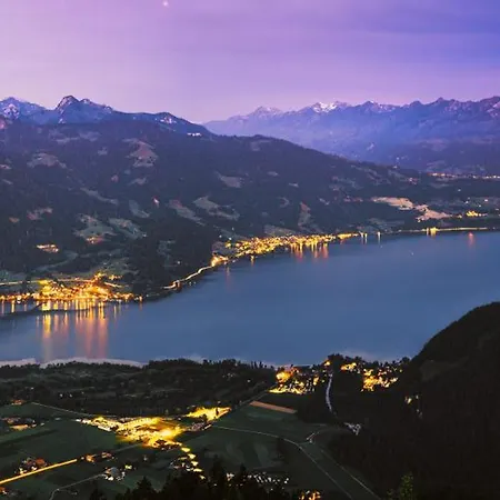 Bergoase In See- Und Bergnaehe, 6 Gaeste, Praktisch, Mit Balkon