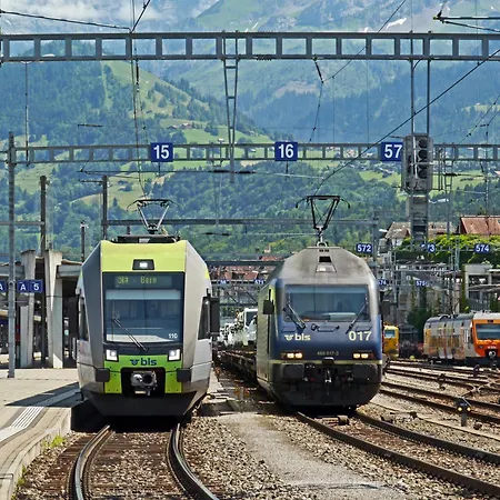 아파트 Bergoase In See- Und Bergnaehe, 6 Gaeste, Praktisch, Mit Balkon 슈피츠